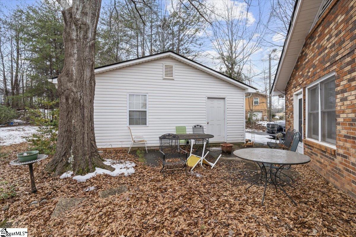 500 W Rutherford Street