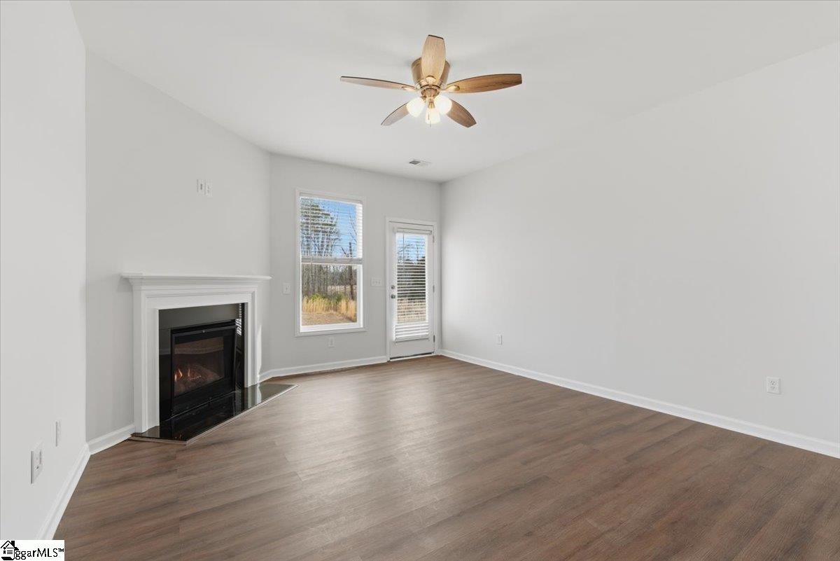 6 Ashborne Lane