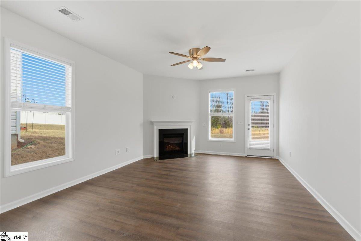6 Ashborne Lane