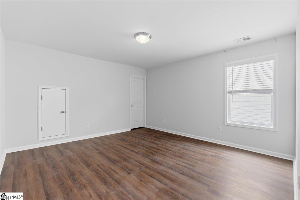 6 Ashborne Lane
