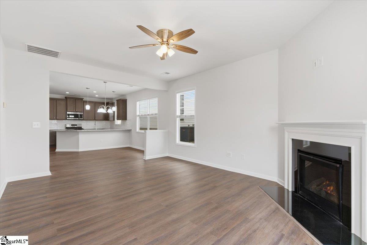 6 Ashborne Lane