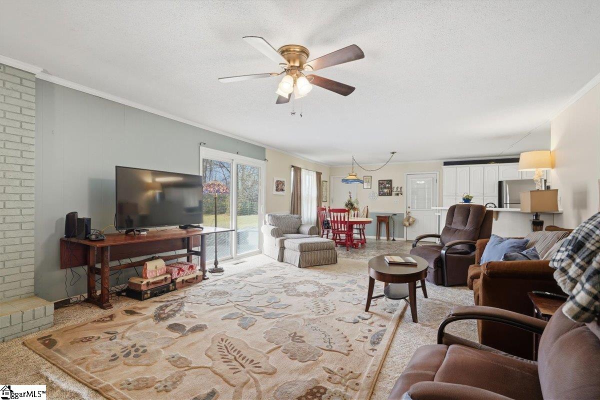 102 Pine Needle Trail