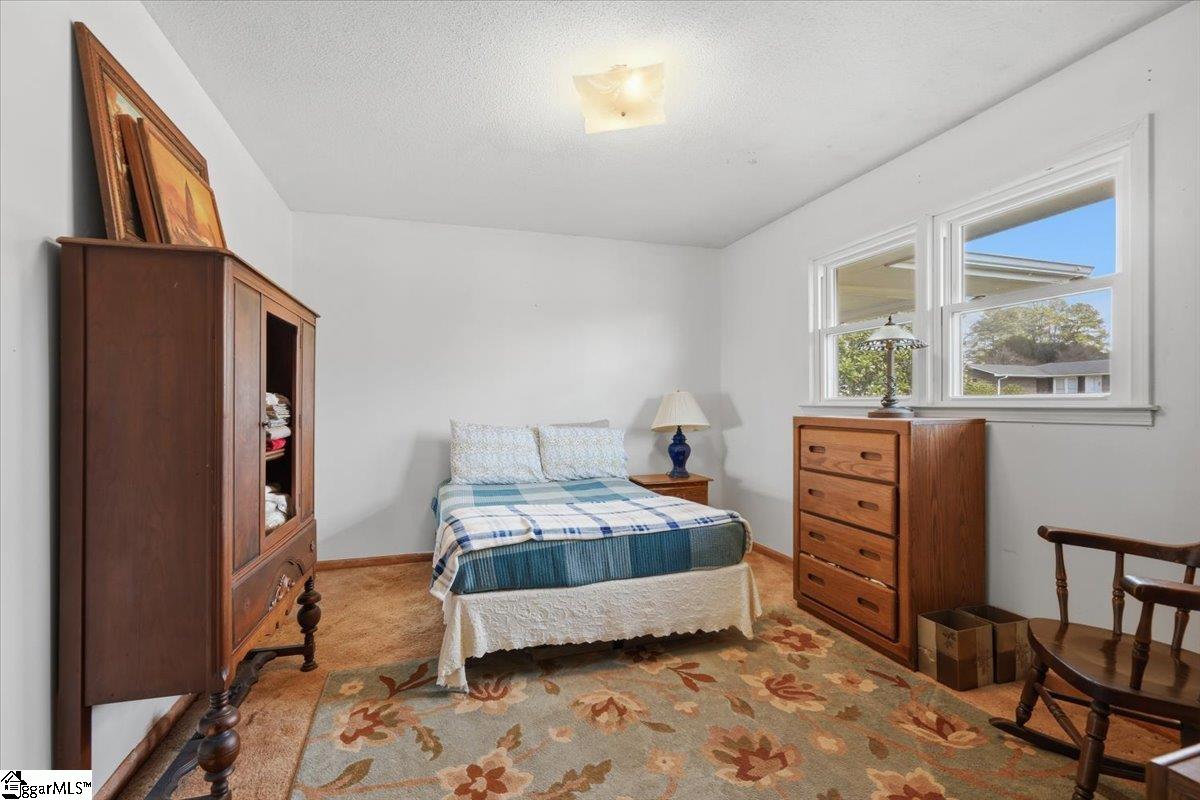 102 Pine Needle Trail