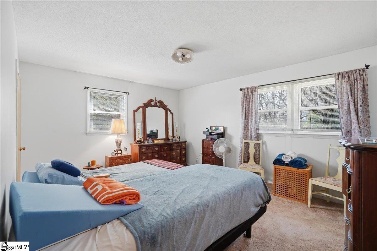102 Pine Needle Trail