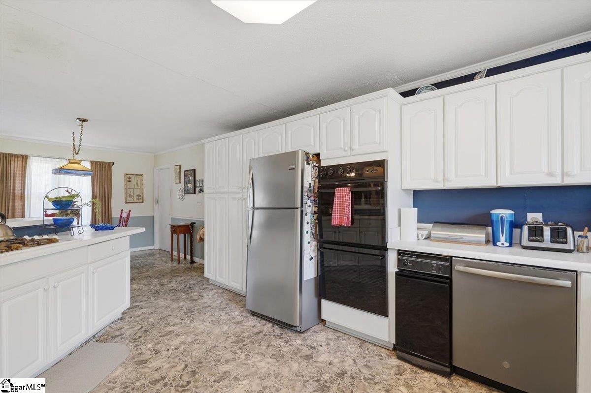 102 Pine Needle Trail