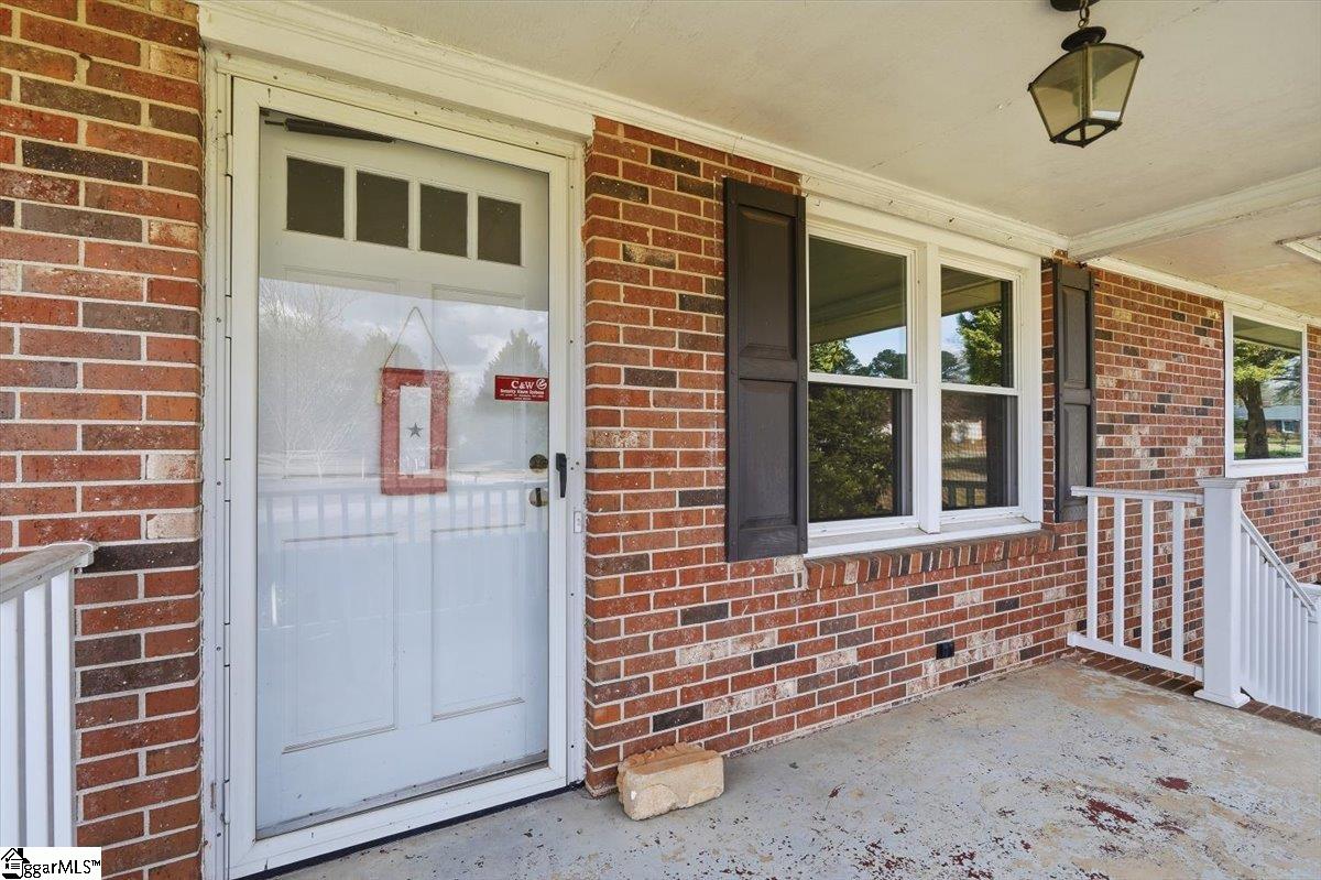 102 Pine Needle Trail