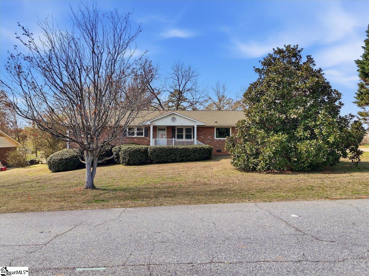 102 Pine Needle Trail