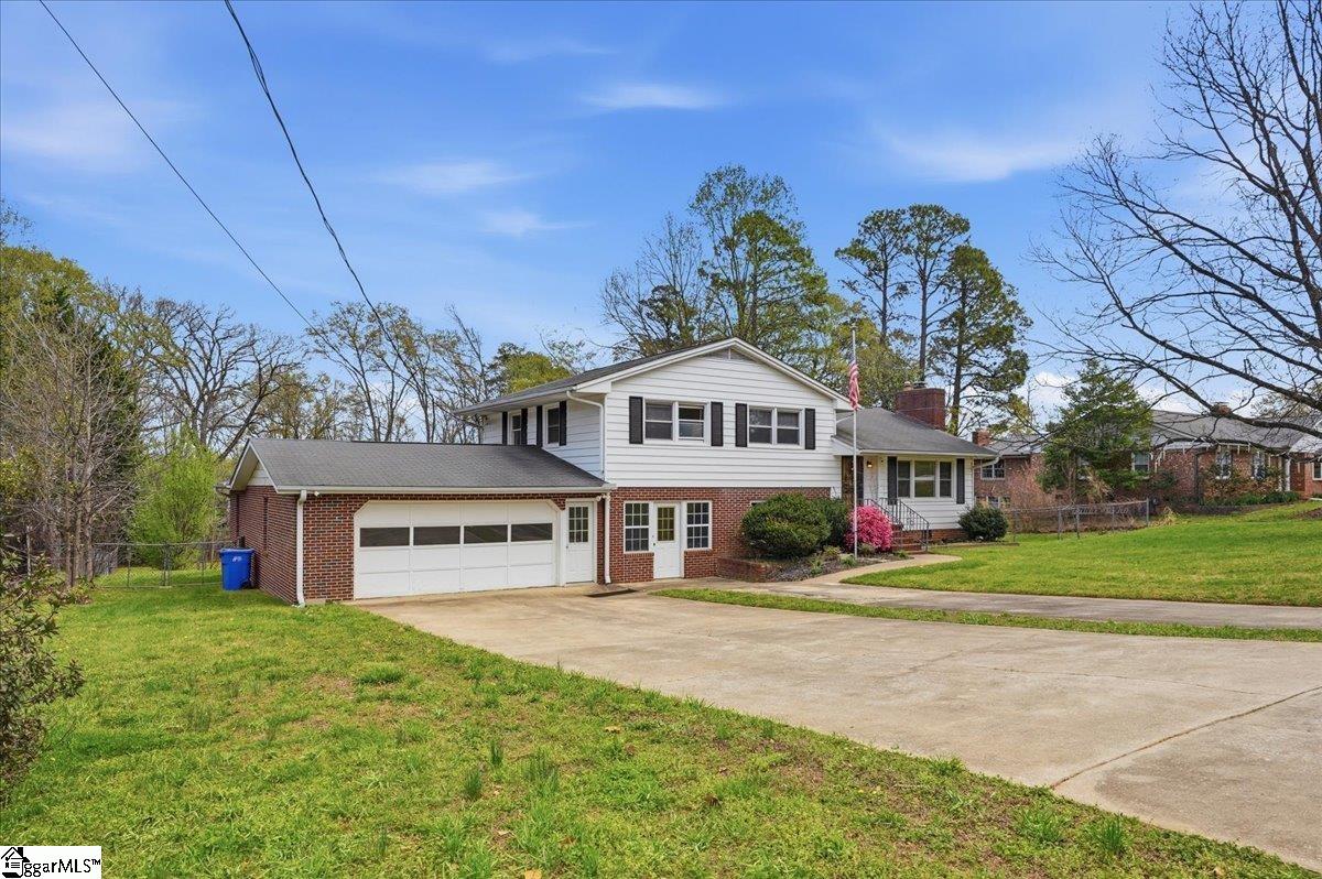 11 Spring Valley Road