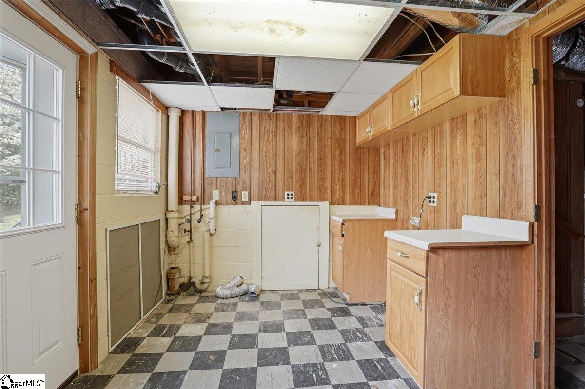 11 Spring Valley Road