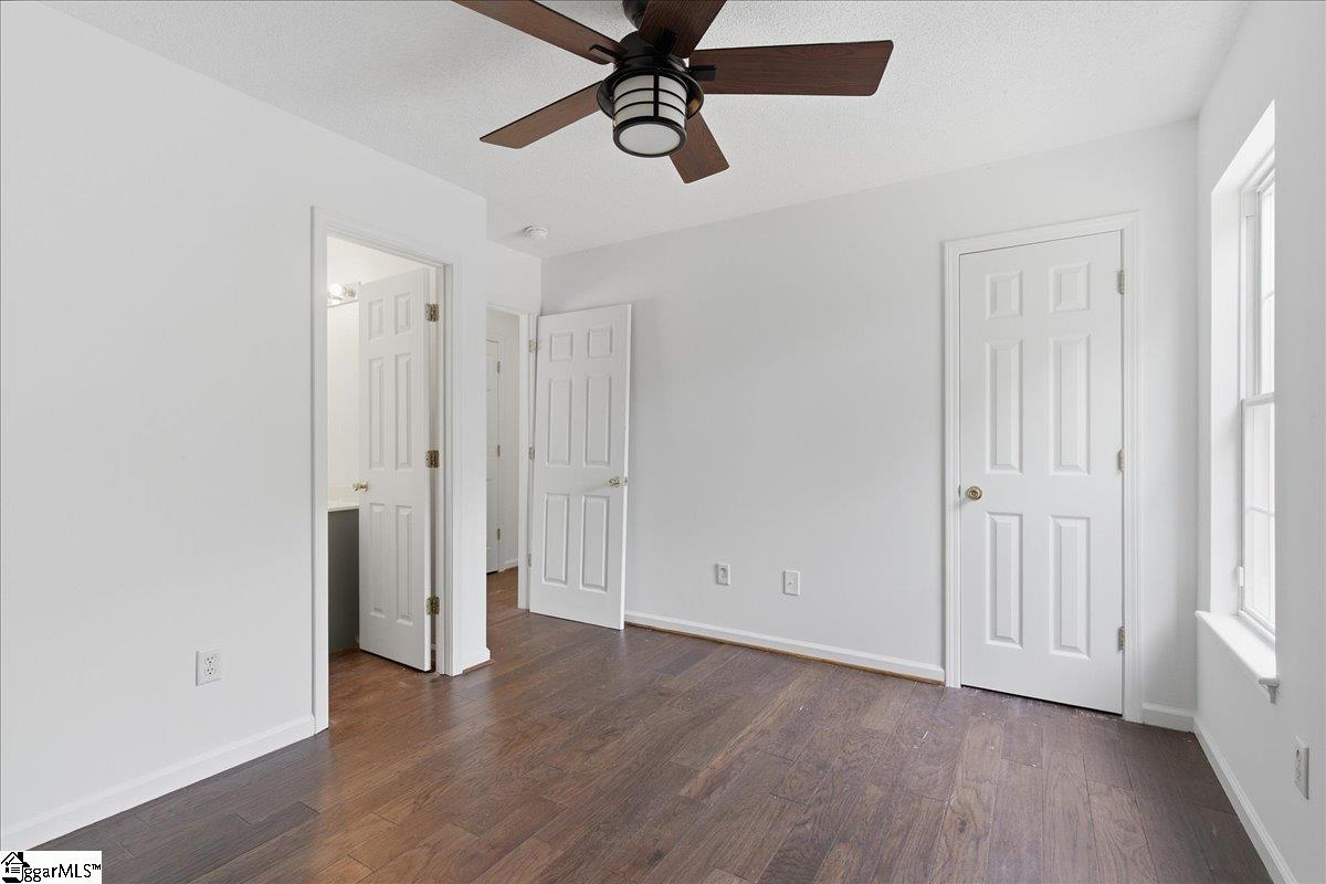 610 Walnut Way
