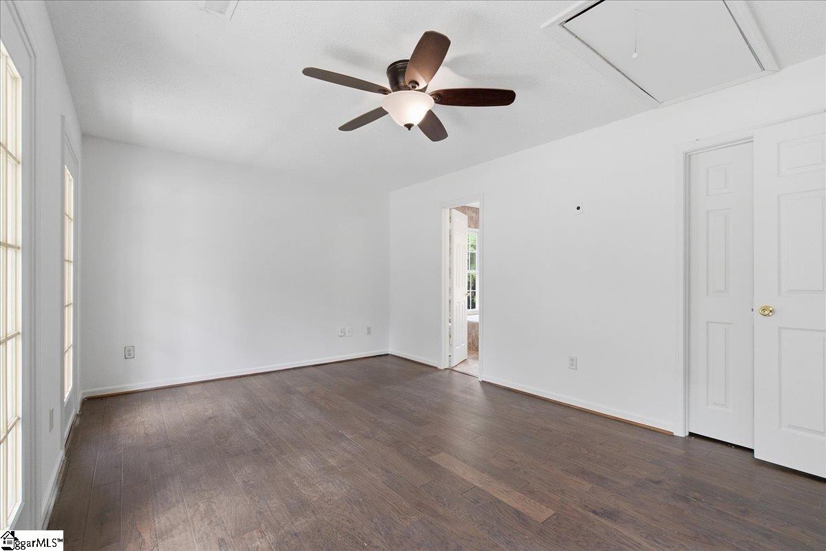610 Walnut Way