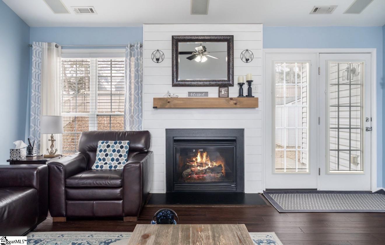 855 Vandenburg Drive