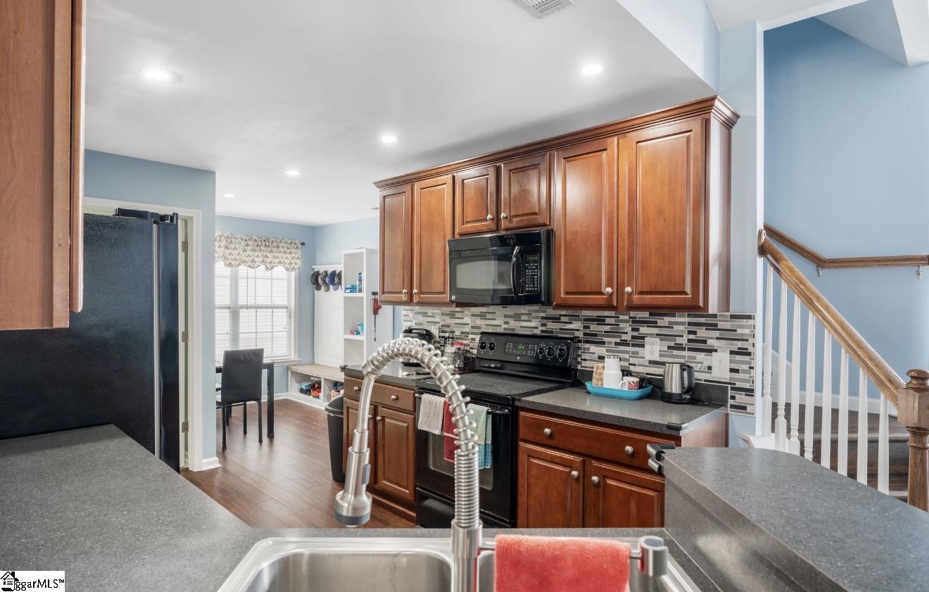 855 Vandenburg Drive