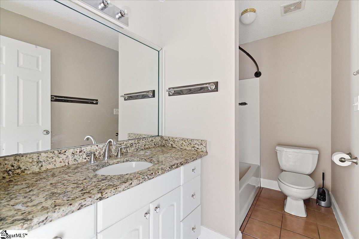 212 Watersedge Drive