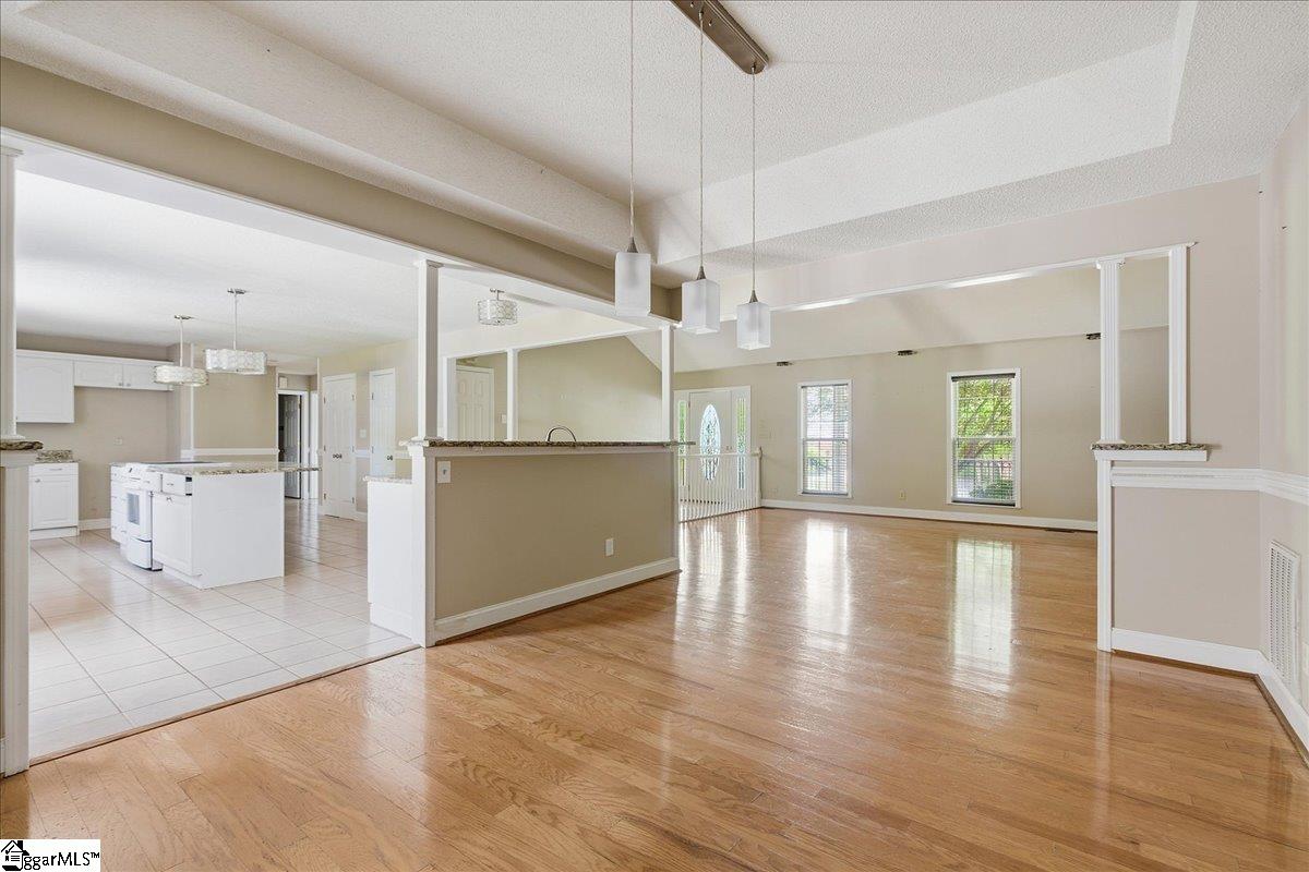 212 Watersedge Drive