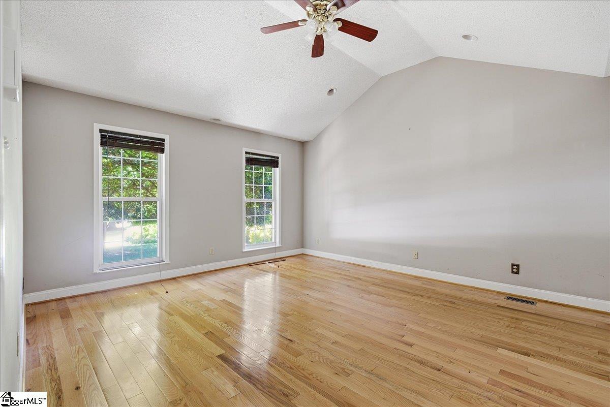 212 Watersedge Drive