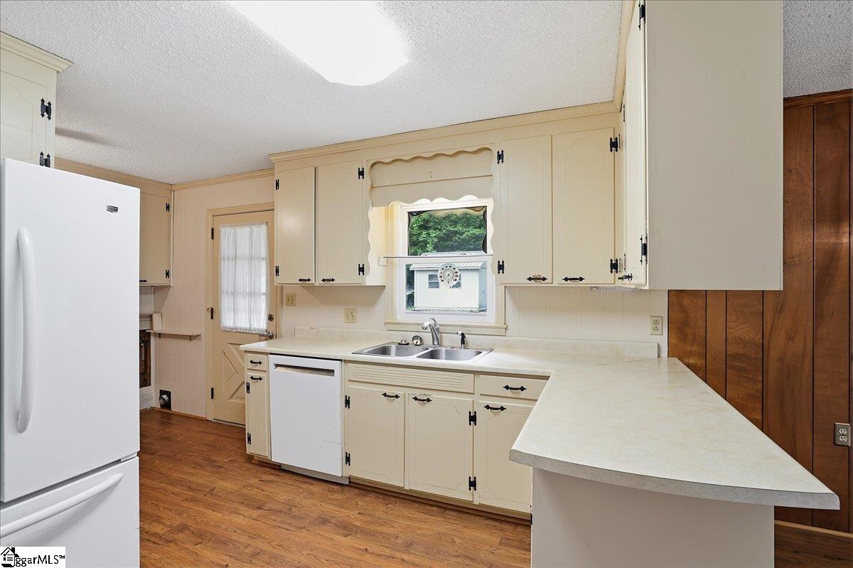 208 Skyland Drive