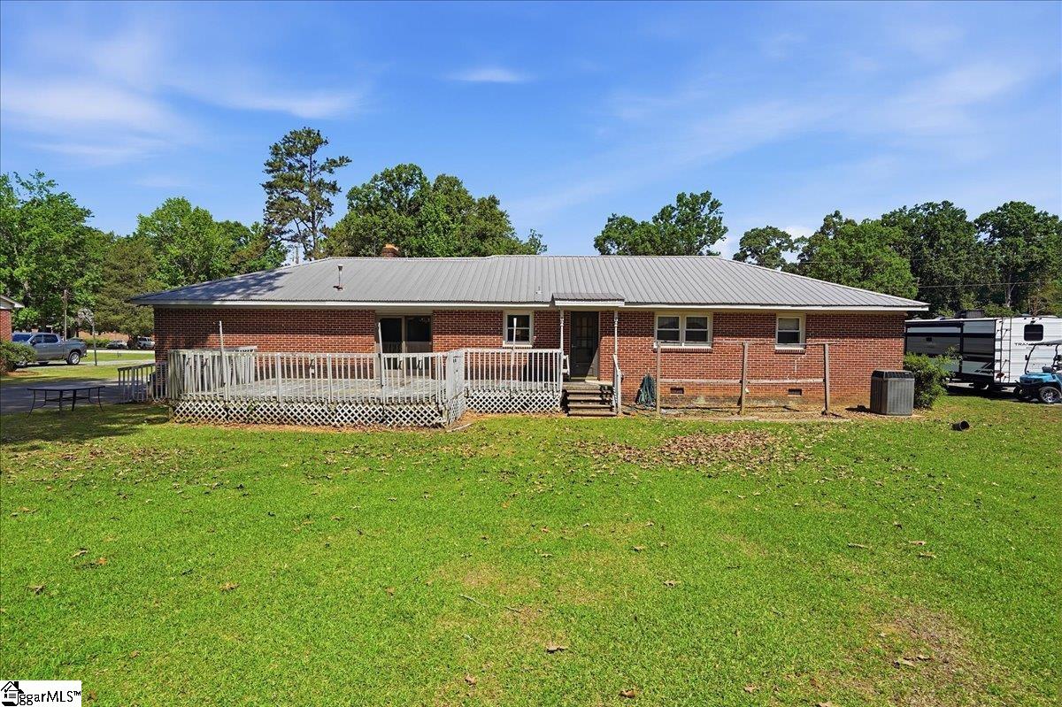 208 Skyland Drive