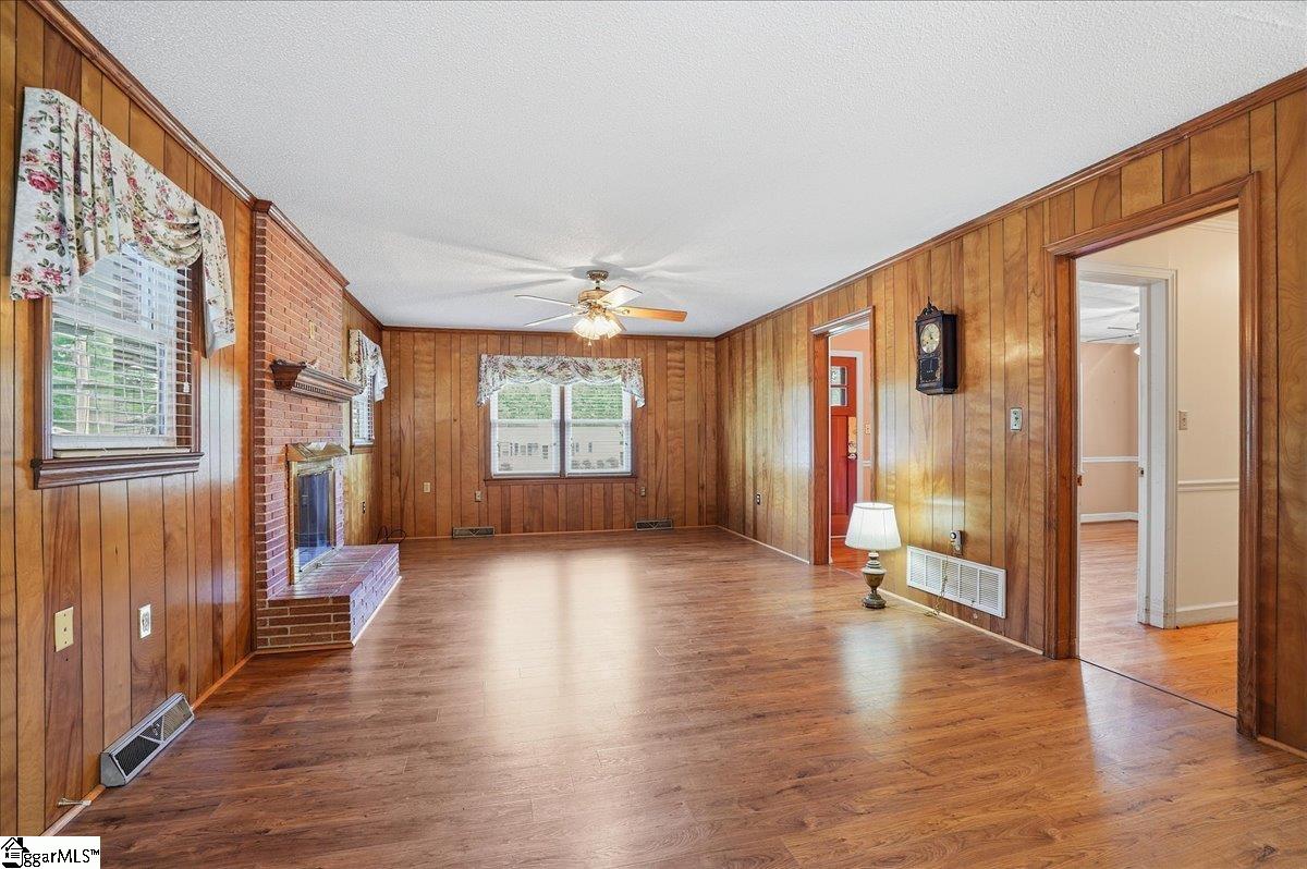 208 Skyland Drive