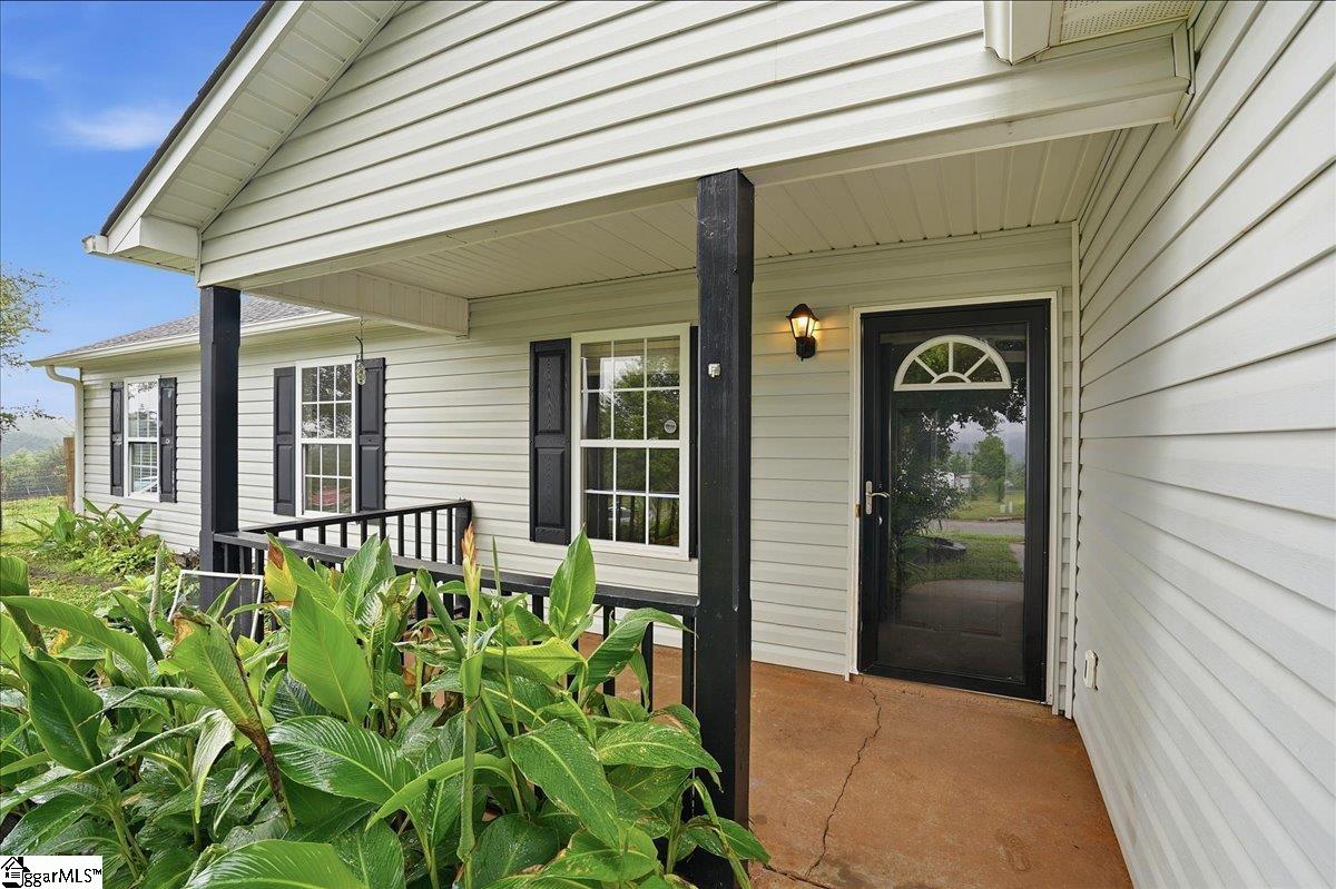 108 Blackbird Lane