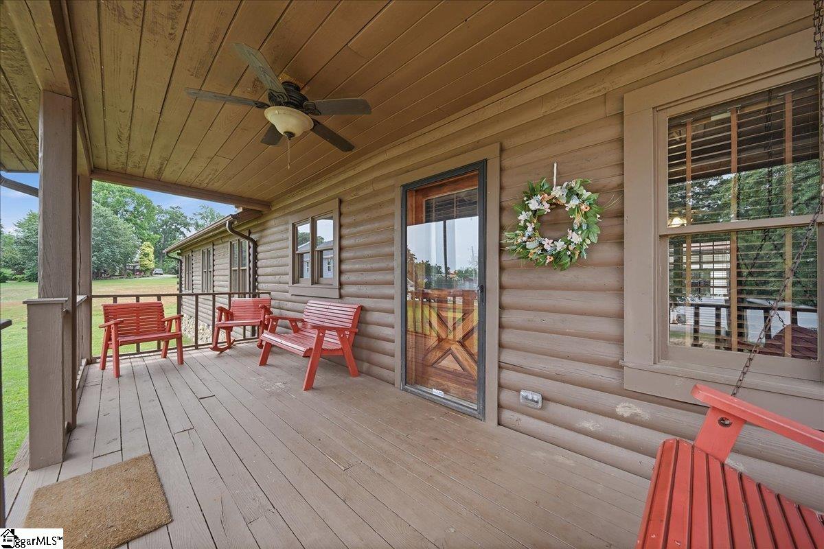 60 Lakeside Drive