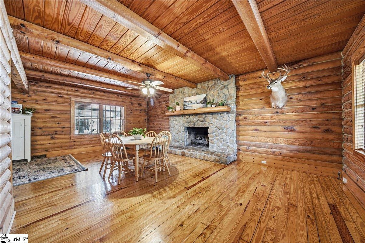 60 Lakeside Drive