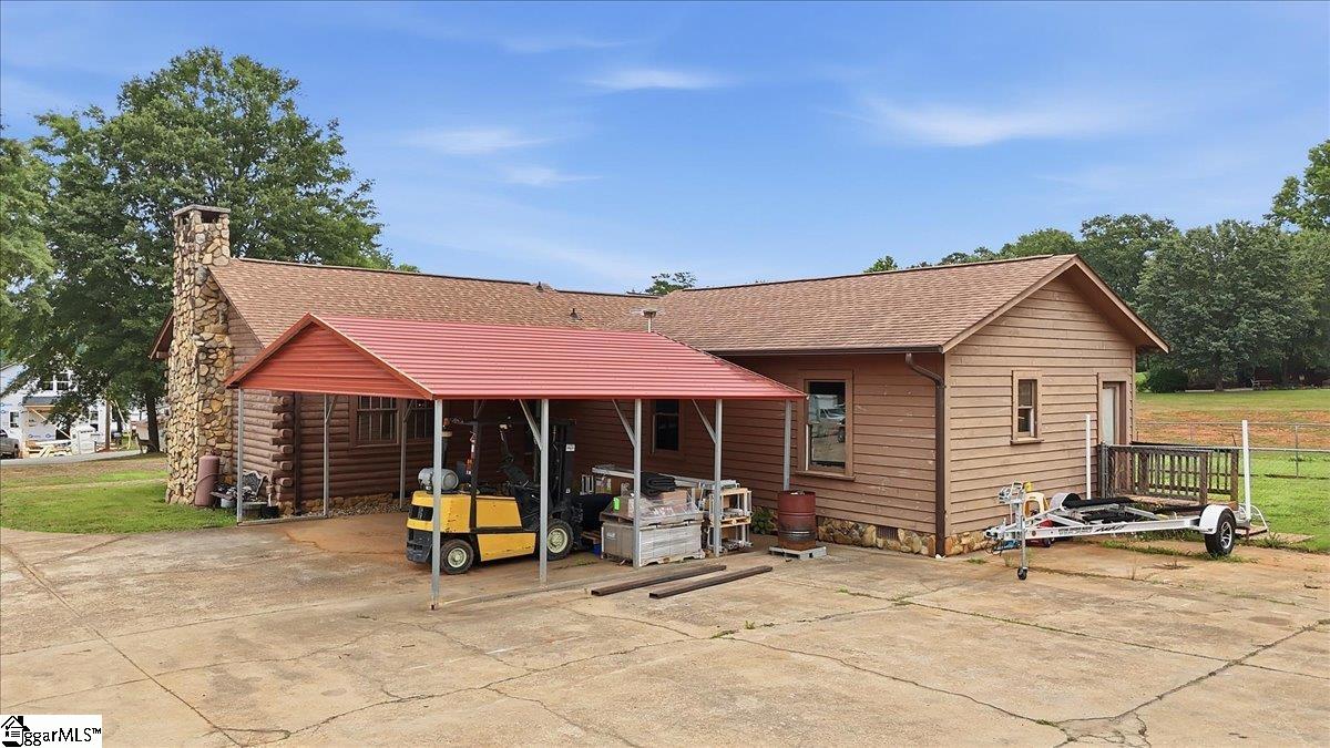 60 Lakeside Drive