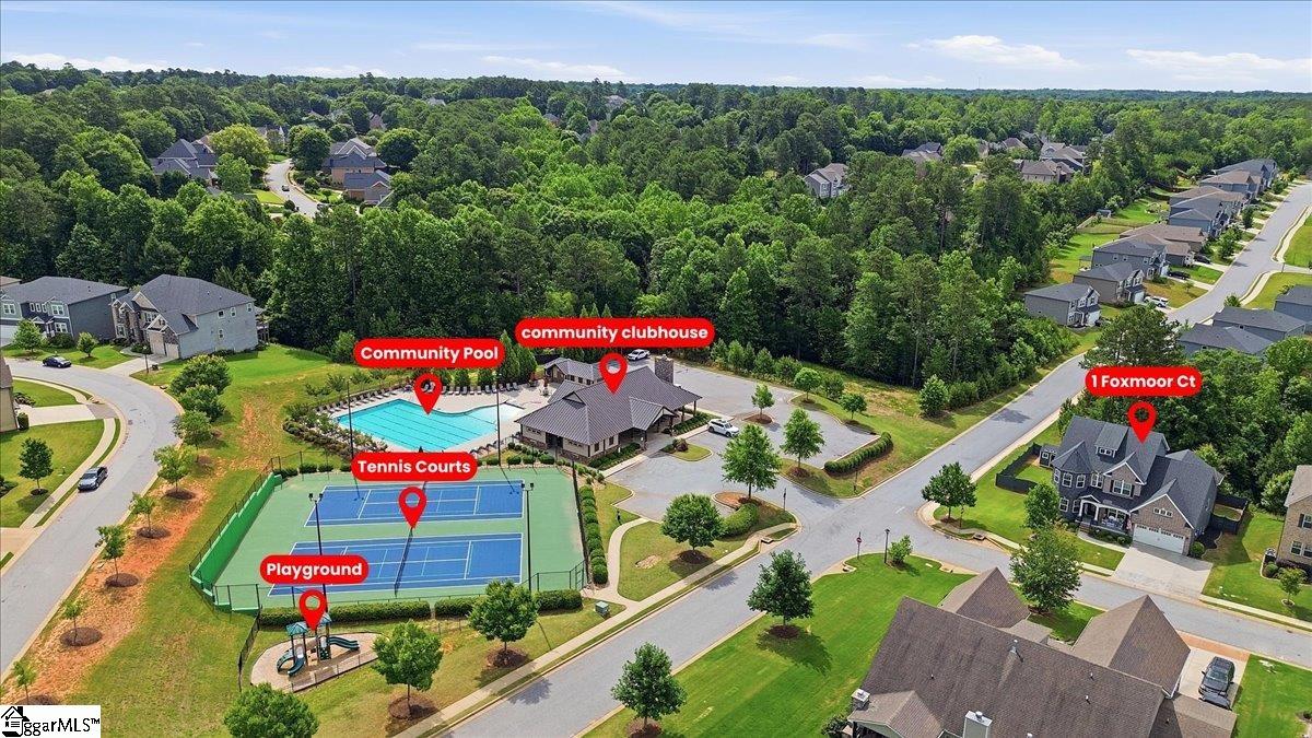 1 Foxmoor Court