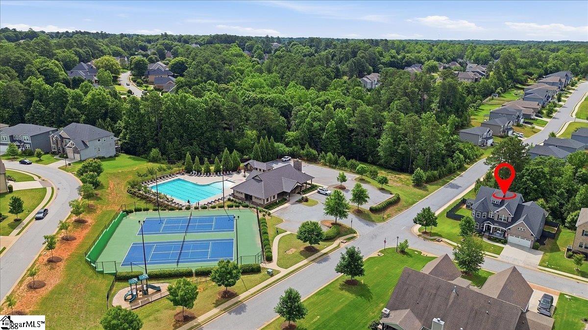 1 Foxmoor Court