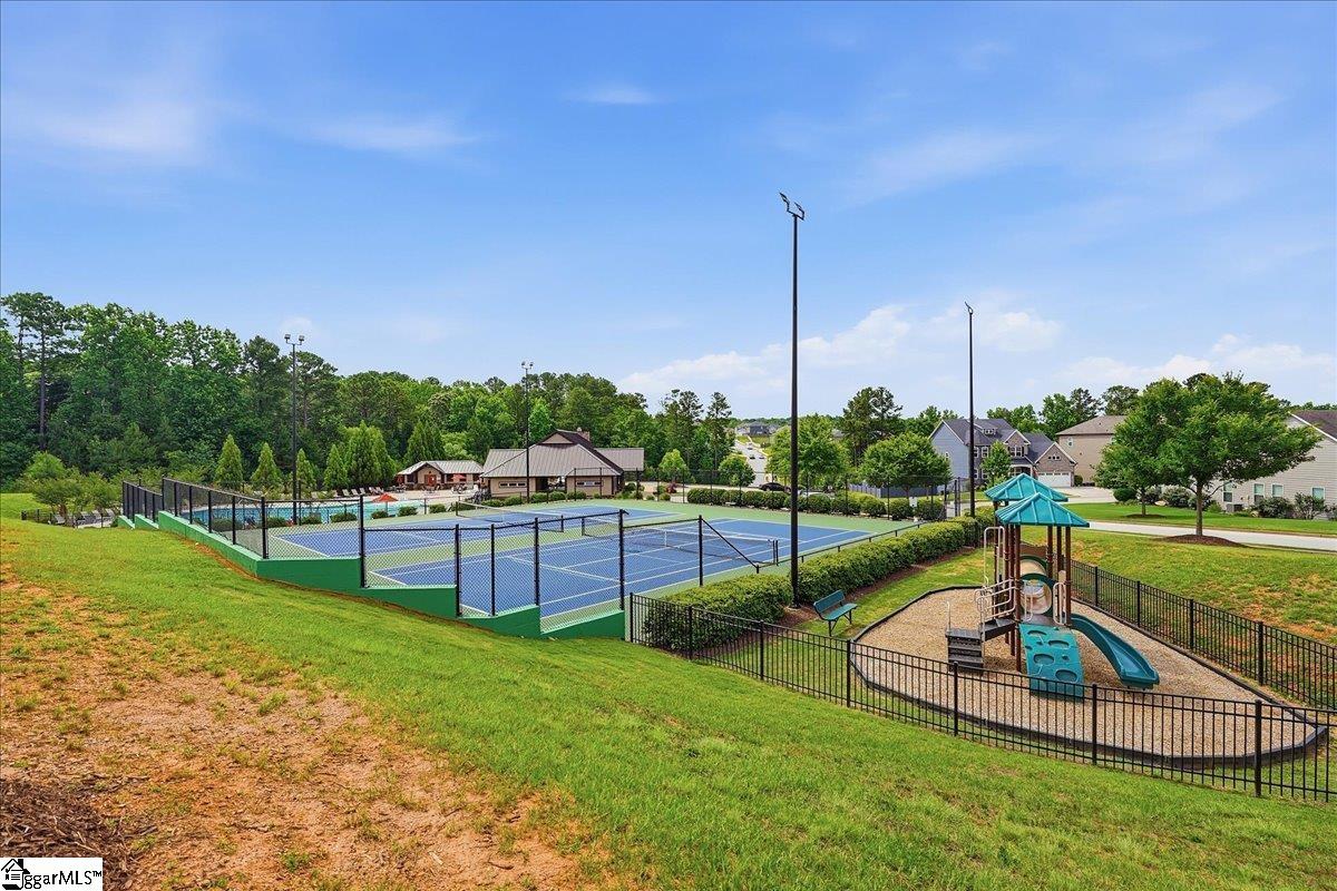 1 Foxmoor Court