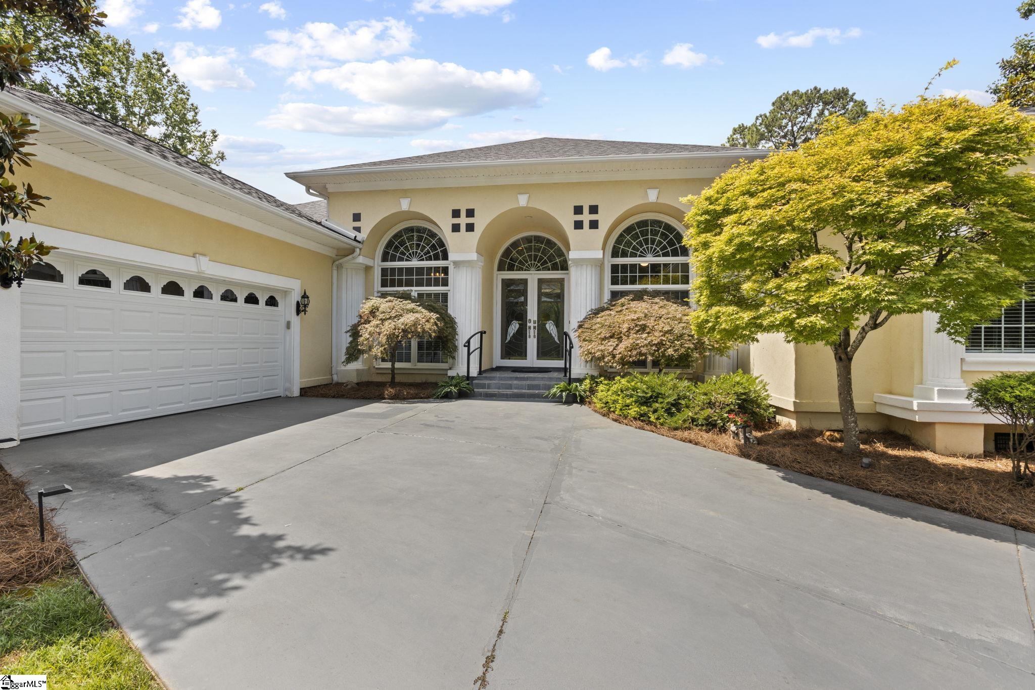752 Three Wood Lane