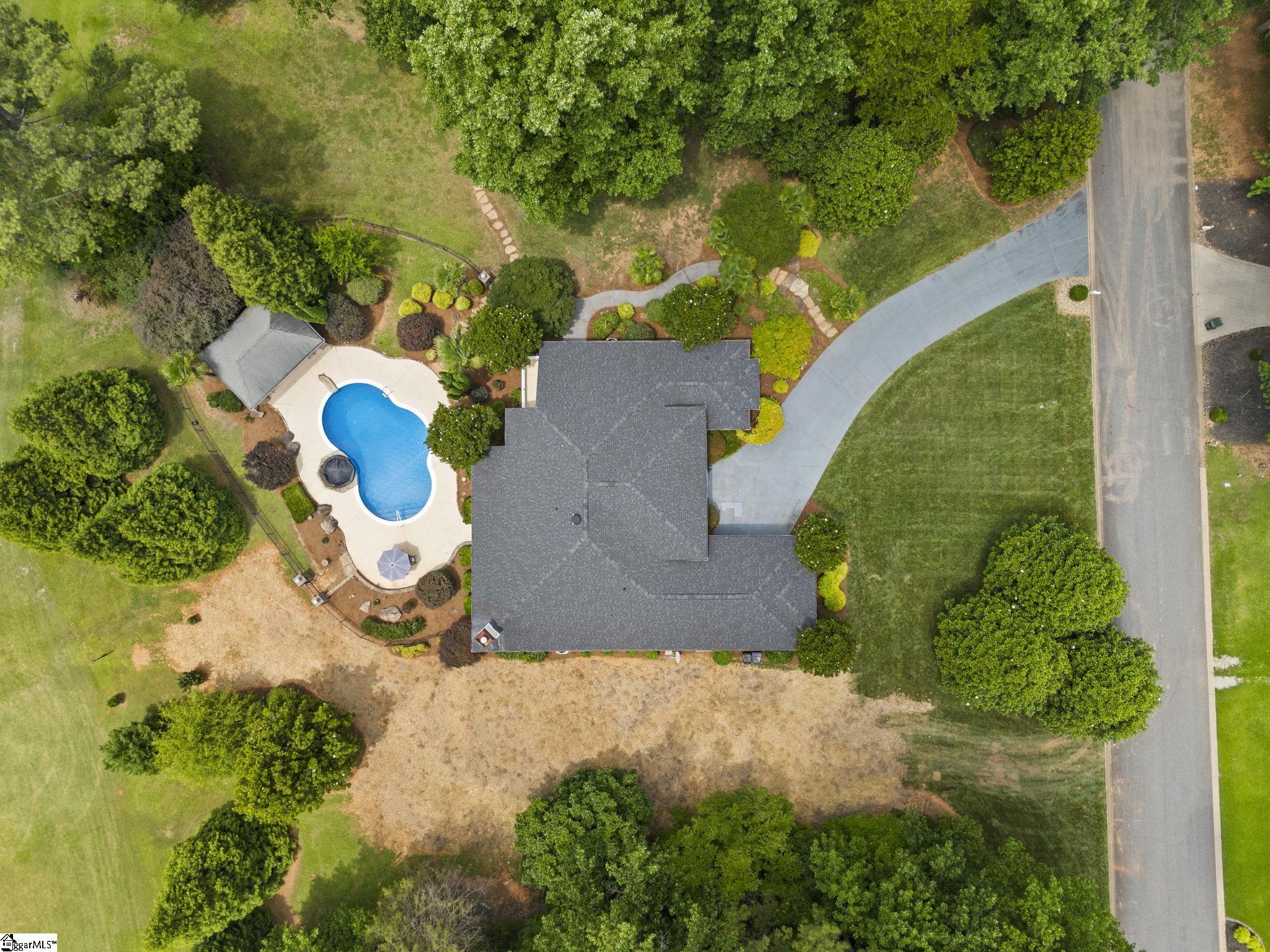 752 Three Wood Lane