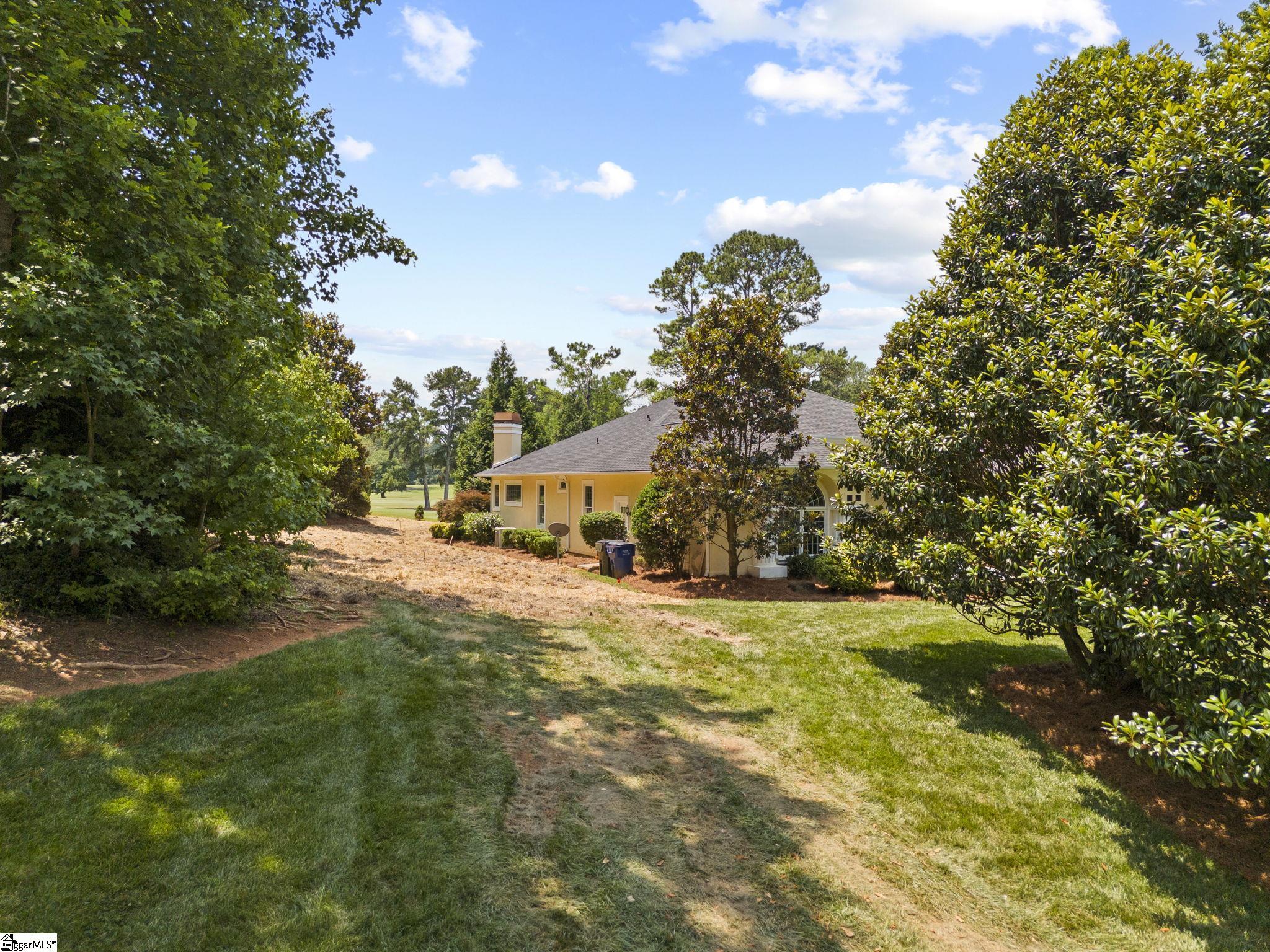 752 Three Wood Lane