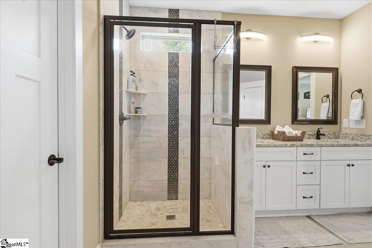 3044 English Cottage Way