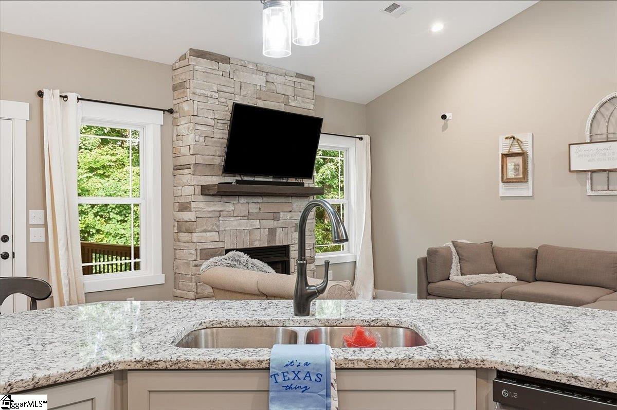 3044 English Cottage Way