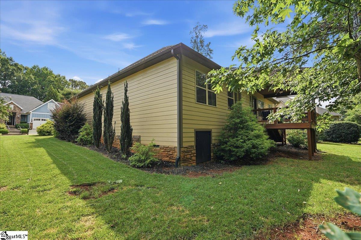 3044 English Cottage Way