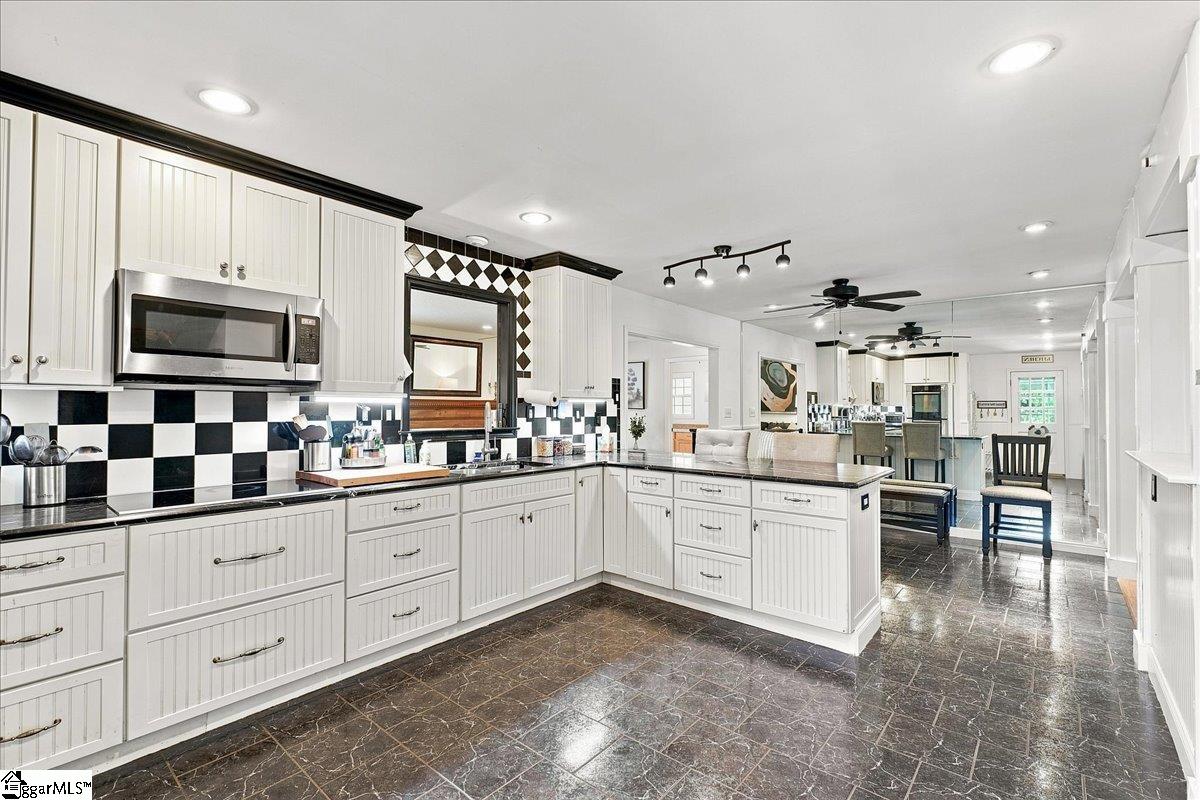 213 Cox Ridge Court