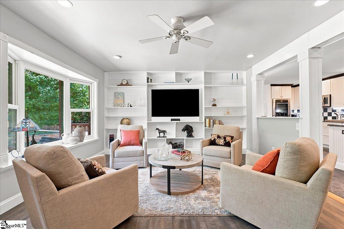 213 Cox Ridge Court