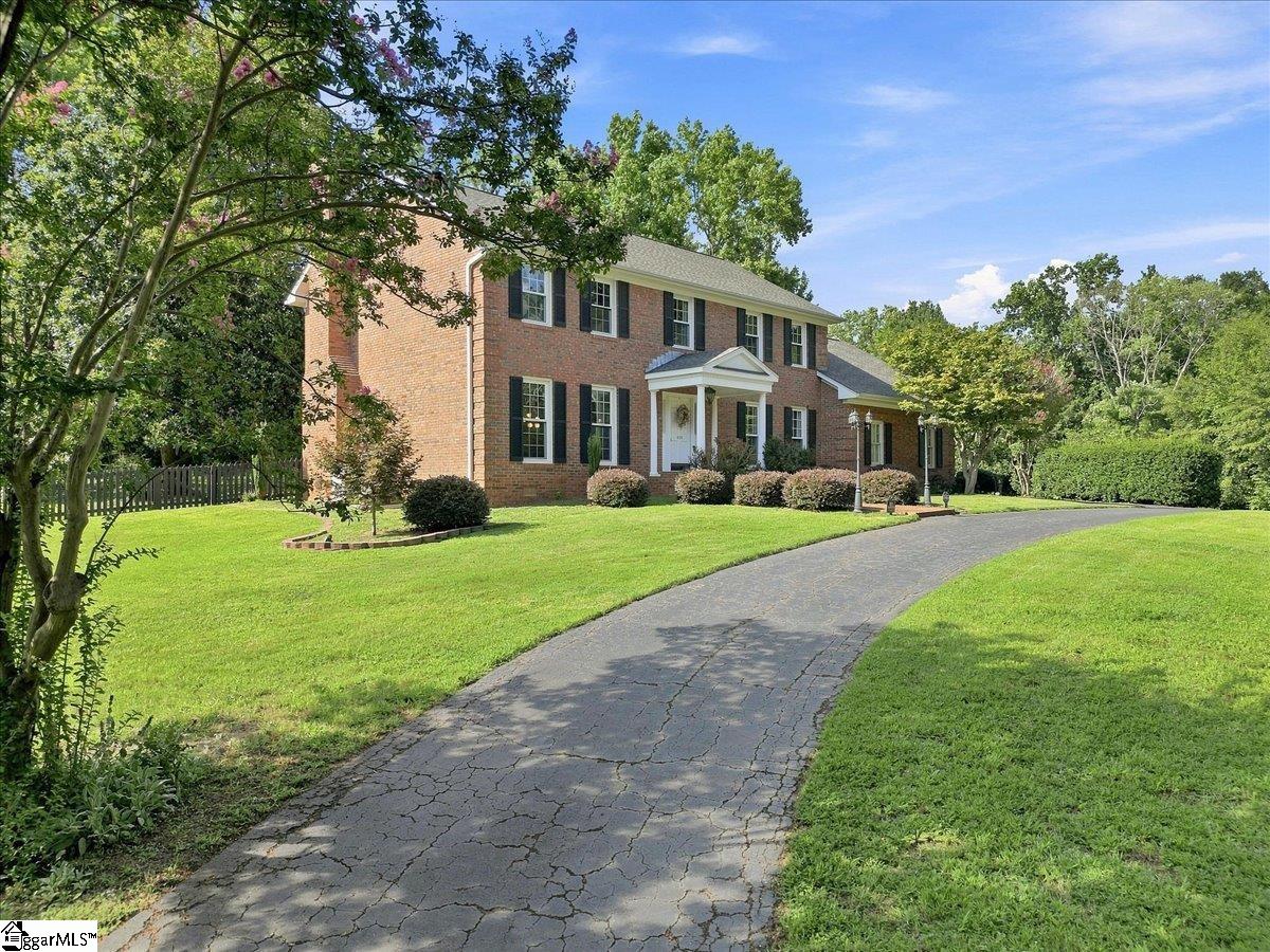 410 Thornhill Drive