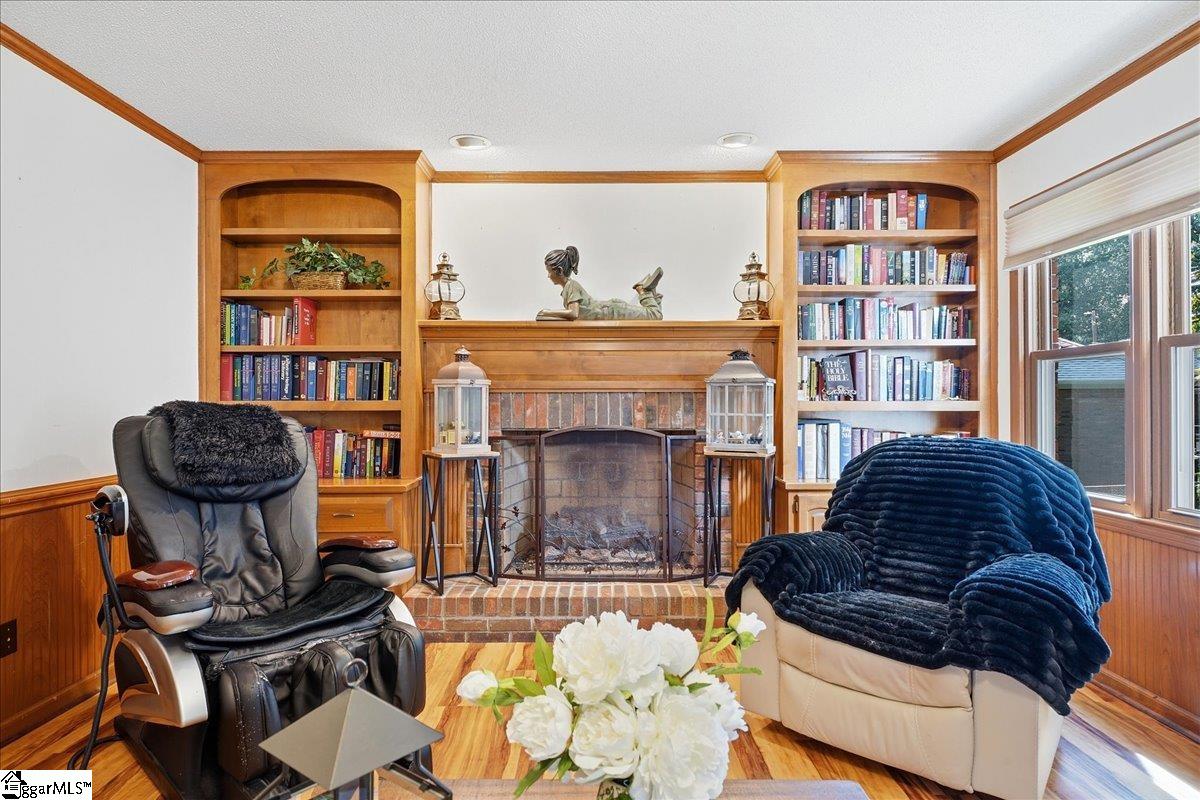 410 Thornhill Drive