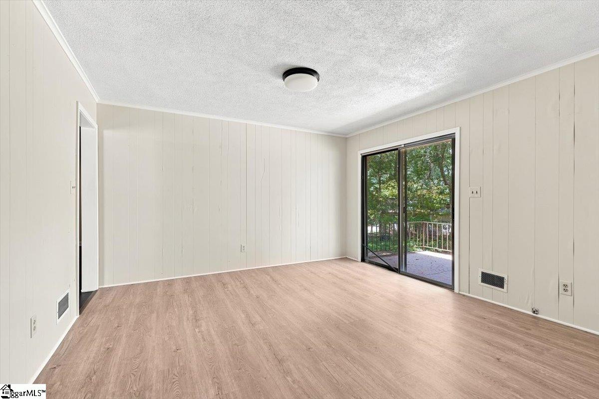 406 Jasmine Street