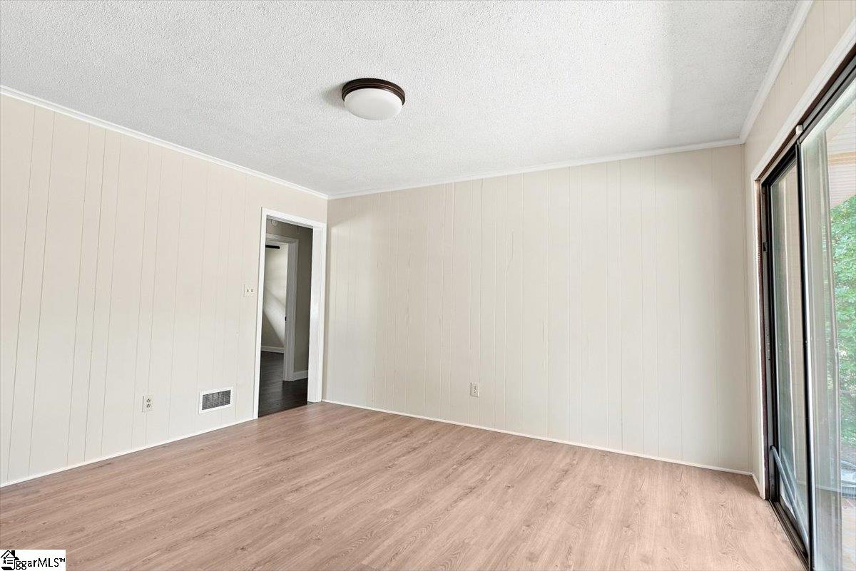 406 Jasmine Street