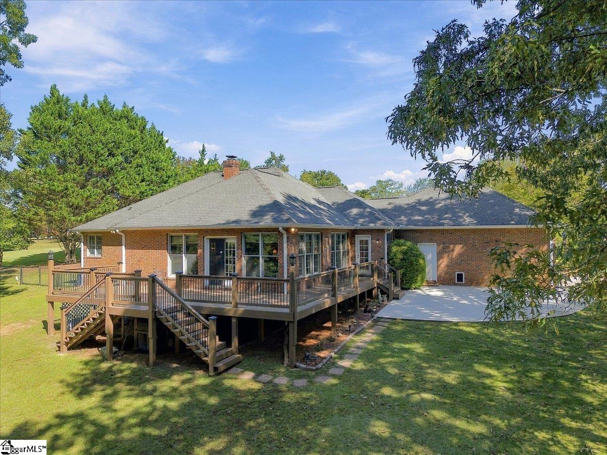 109 Wren Crossing Lane