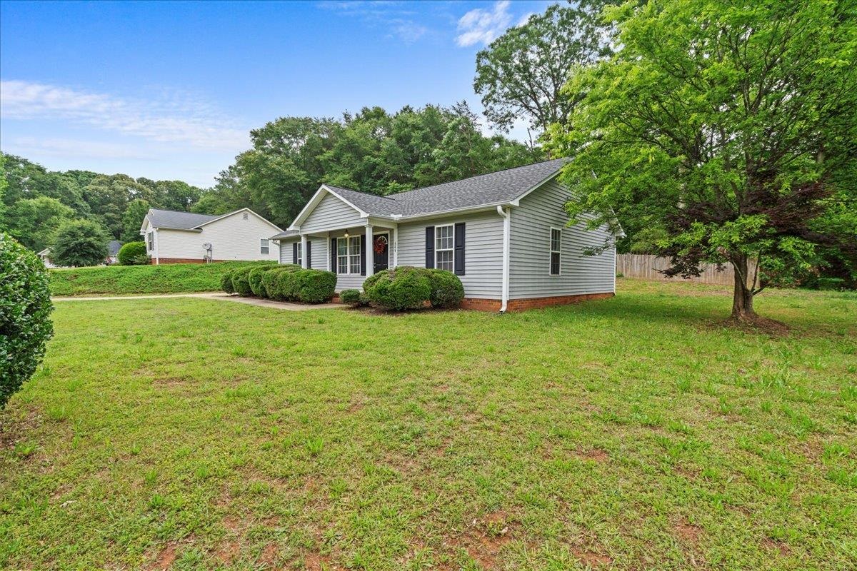 544 Holly Run Court