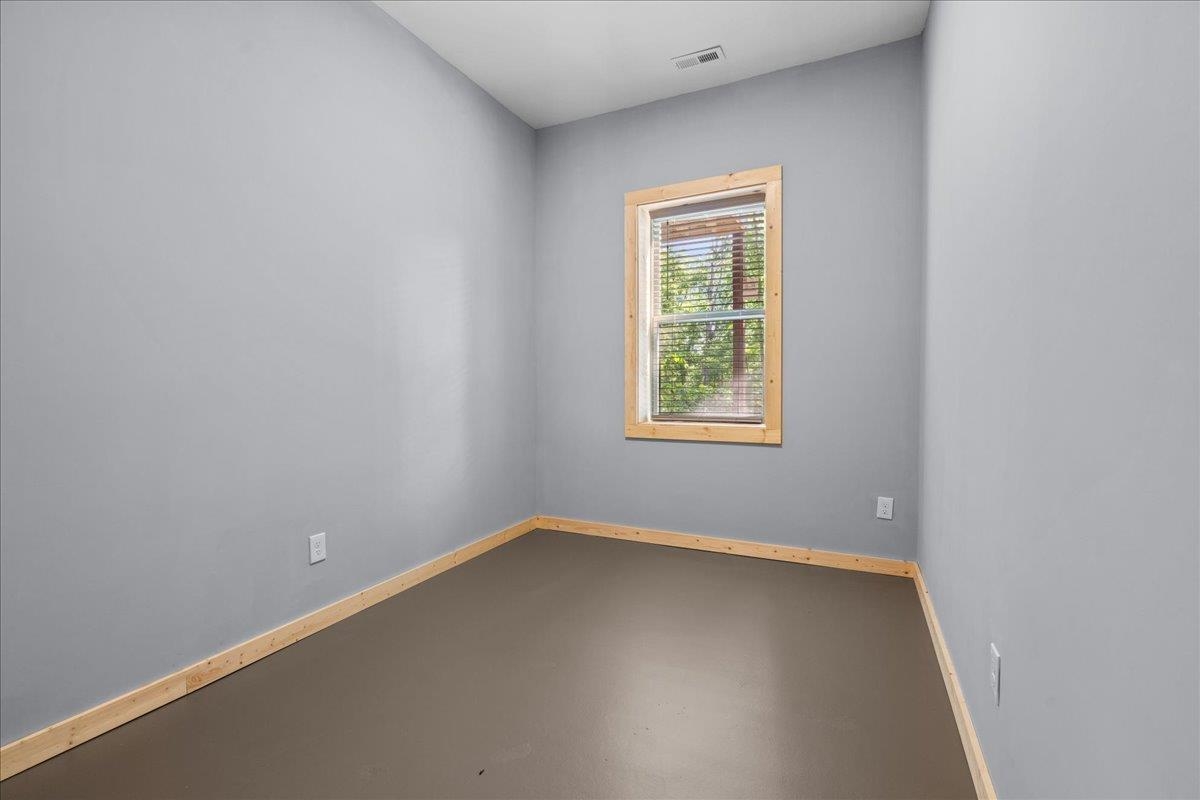 1150 Chinquapin Road