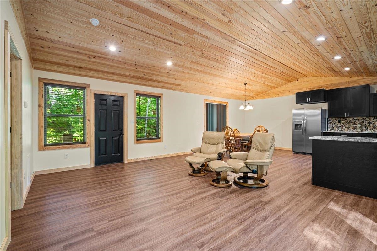 1150 Chinquapin Road