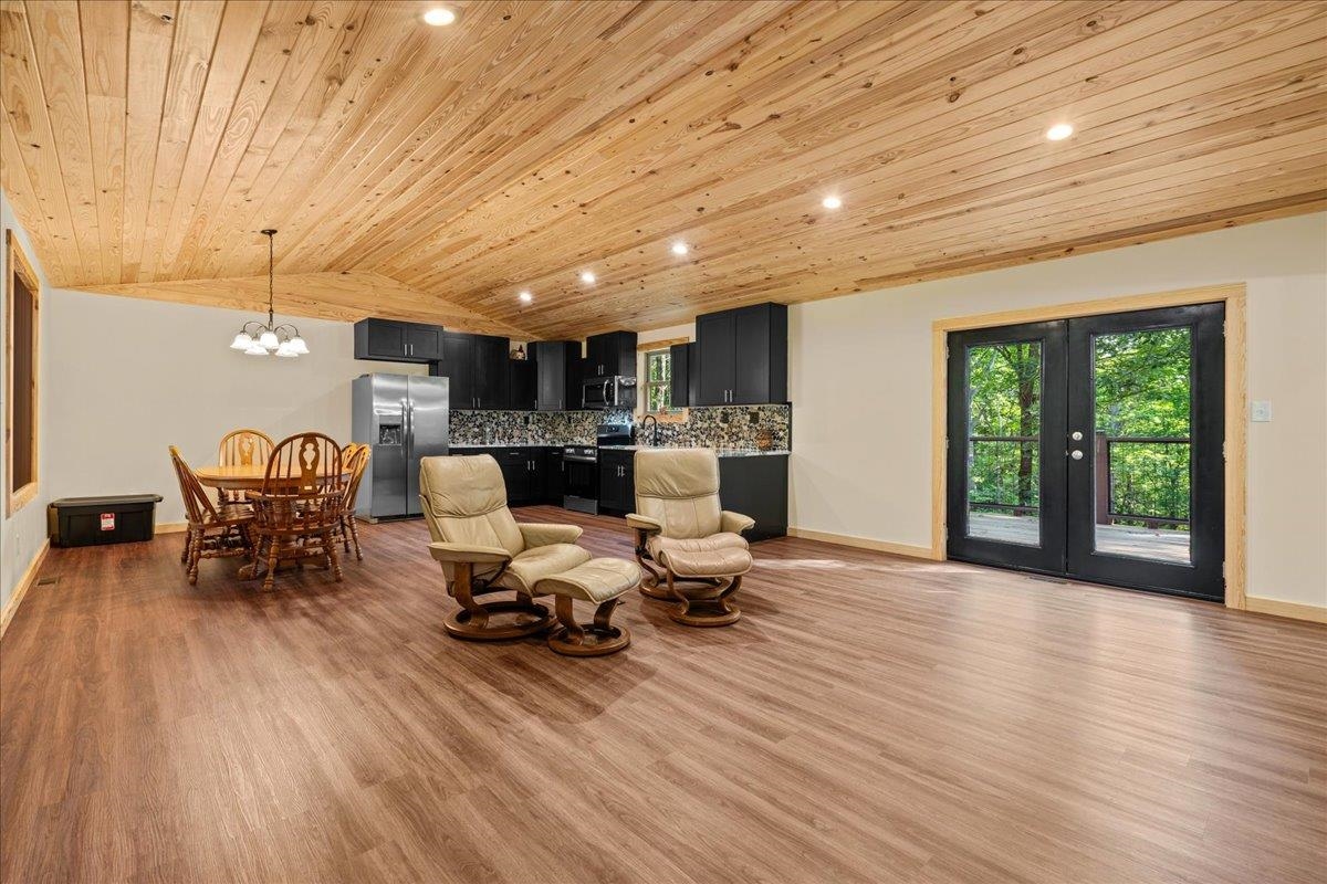 1150 Chinquapin Road