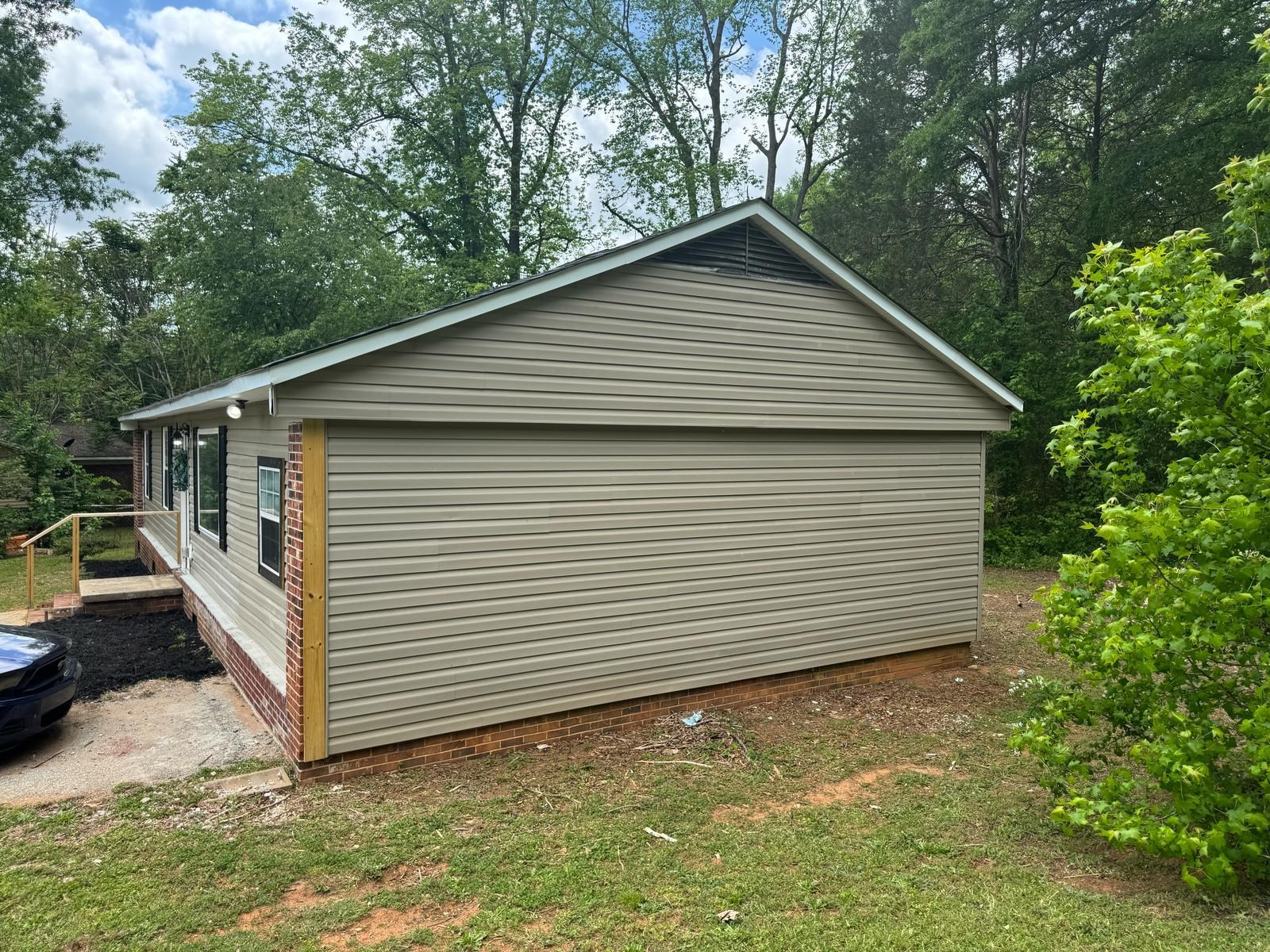 113 Illinois Circle