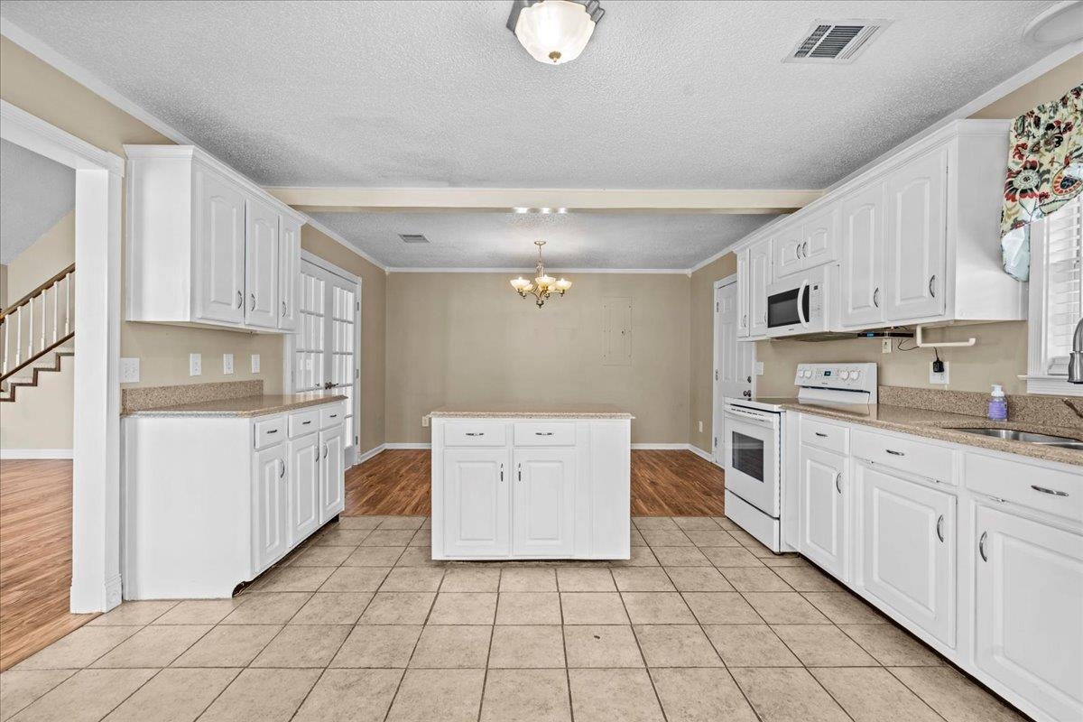 298 Askew Circle
