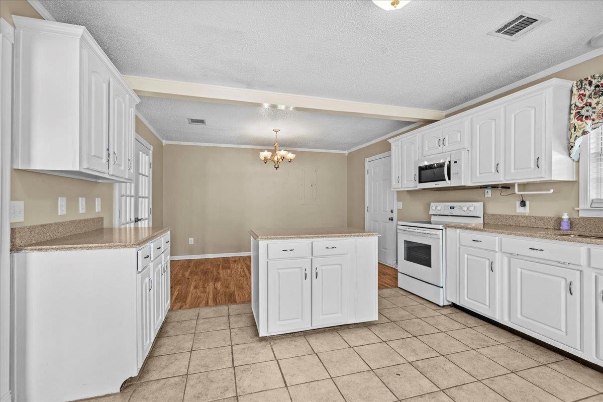 298 Askew Circle